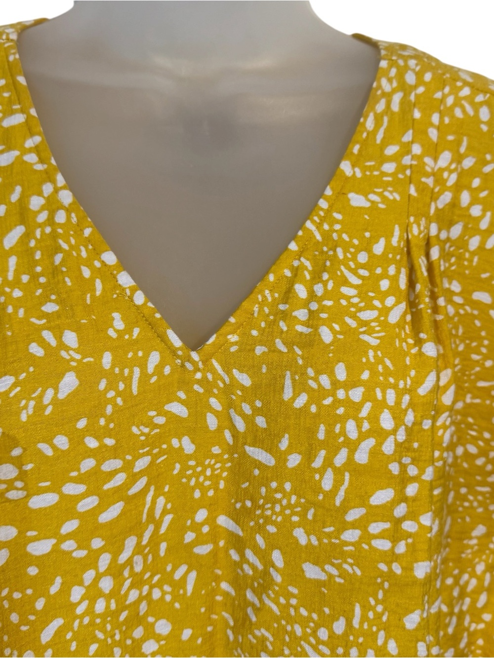 VERA WANG Simply Vera  Yellow White Speckled V-Neck Cap Sleeve Top  MEDIUM    #M - Picture 2 of 9